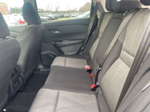 Used 2025 Nissan Rogue SV image 27