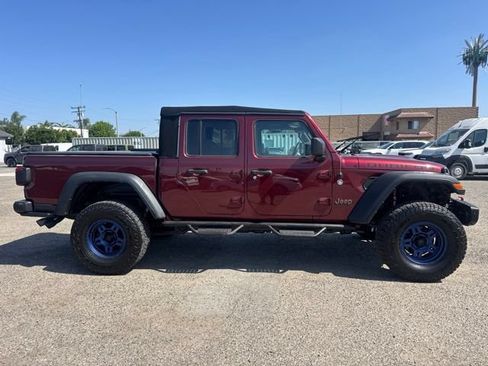 Used 2021 Jeep Gladiator Rubicon AWD/4WD image 4