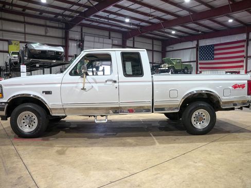 Used 1993 Ford F150 XLT image 4