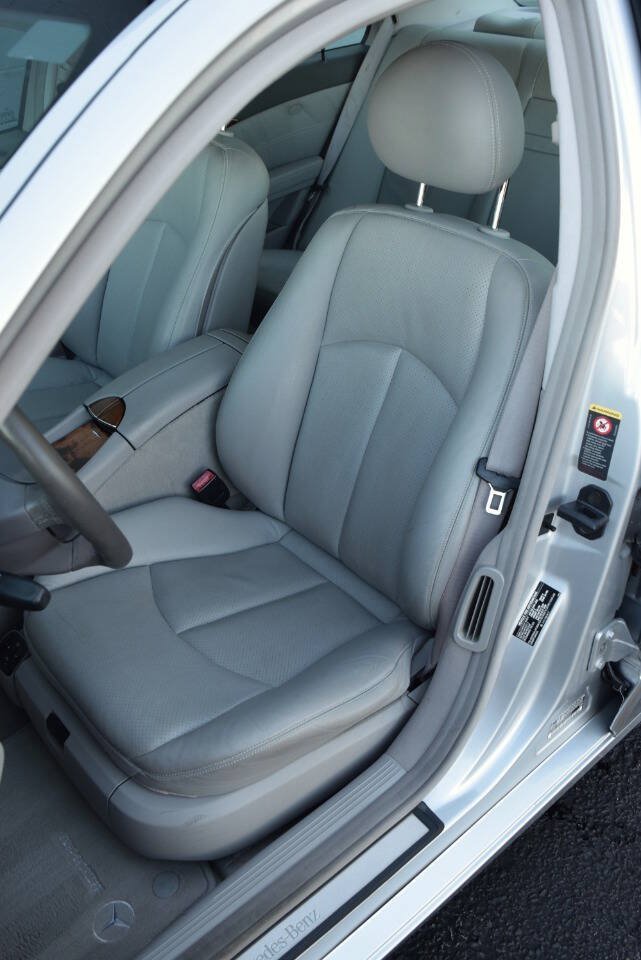 Used 2004 Mercedes-Benz E 500 Sedan image 21