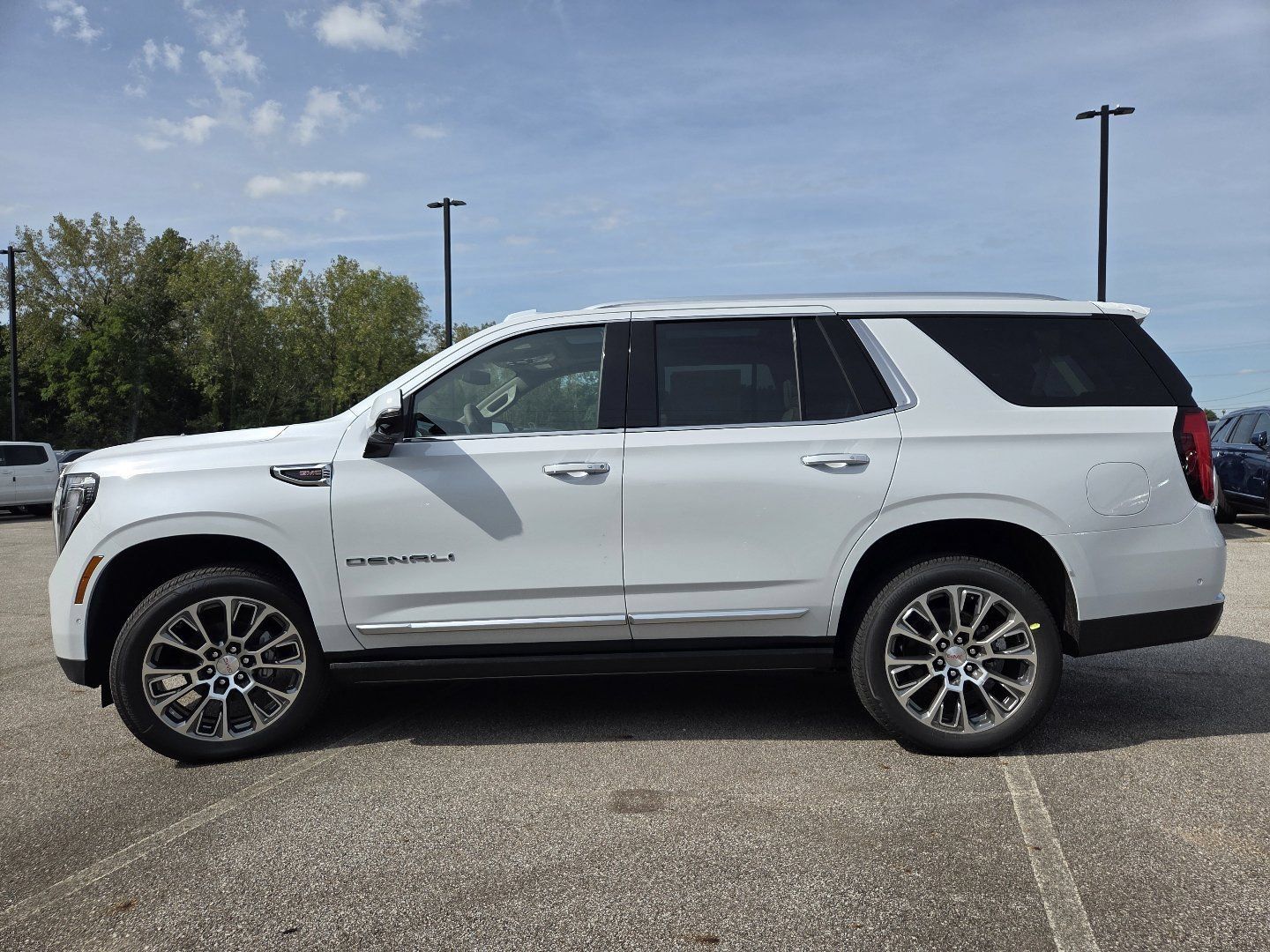 New 2026 GMC Yukon Denali w/ Sun & Power Step Package AWD/4WD image 17
