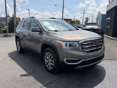 Used 2019 GMC Acadia SLE w/ Driver Alert Package I AWD/4WD image 3