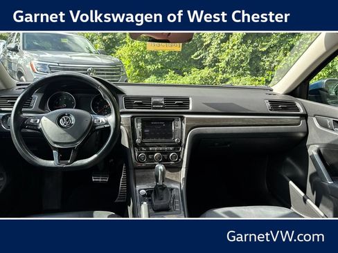 Used 2018 Volkswagen Passat 2.0T SEL Premium FWD image 14