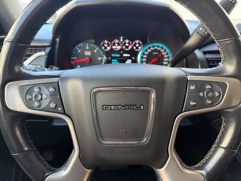 Used 2020 GMC Yukon XL Denali RWD image 53
