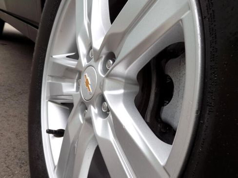 Used 2018 Chevrolet Trax LT w/ LT Convenience Package image 10