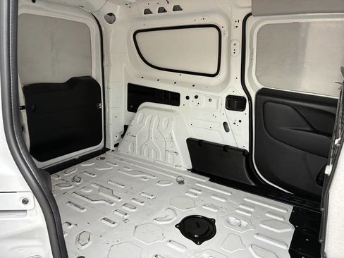 Used 2022 RAM ProMaster City Tradesman FWD image 26