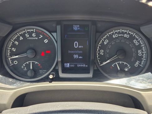 Used 2020 Toyota Tacoma TRD Sport w/ TRD Premium Sport Package AWD/4WD image 16