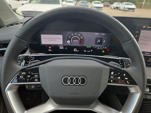 Used 2026 Audi Q3 quattro 2.0T w/ Driver Assistance Package AWD/4WD image 10