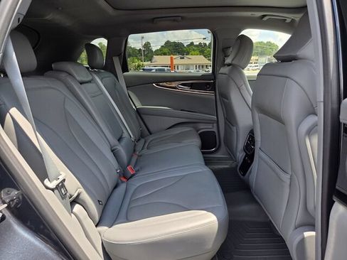 Used 2022 Lincoln Nautilus Reserve w/ Luxury Package FWD image 20