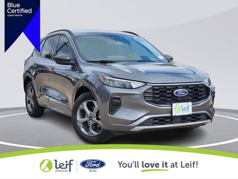 Used 2023 Ford Escape ST-Line w/ Tech Pack #1 AWD/4WD image 3