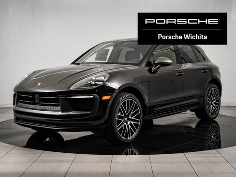 New 2026 Porsche Macan Turbo image 1