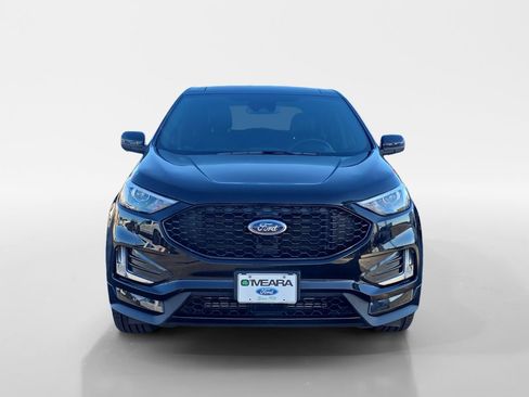 Used 2022 Ford Edge ST-Line w/ Class II Trailer Tow Package image 9