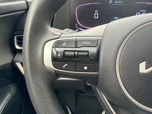 Used 2023 Kia Sportage LX FWD image 31