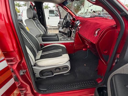Used 2006 Lincoln Mark LT 4x4 image 9