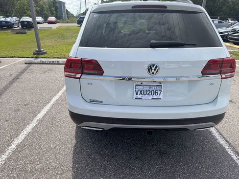 Used 2020 Volkswagen Atlas SE w/ Towing Package FWD image 4
