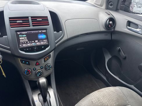 Used 2013 Chevrolet Sonic LS image 14