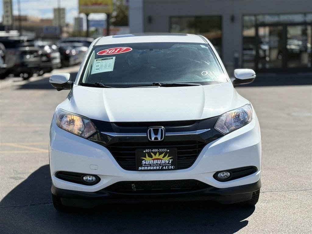 Used 2017 Honda HR-V EX image 2