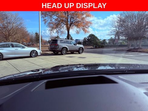 Used 2025 Audi SQ7 Prestige image 8