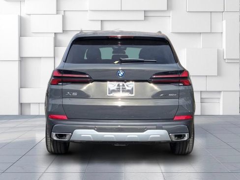 Used 2026 BMW X5 xDrive50e w/ Premium Package AWD/4WD image 8