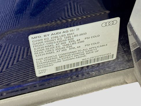 Used 2023 Audi Q4 e-tron Premium Plus w/ Premium Plus image 12