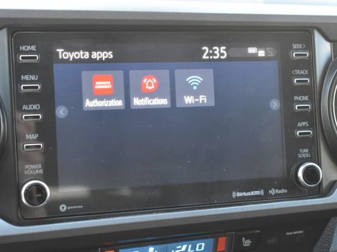 Used 2023 Toyota Tacoma TRD Off-Road w/ TRD Premium Off Road Package AWD/4WD image 23