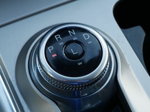 Certified 2022 Ford Explorer XLT w/ Equipment Group 202A image 15