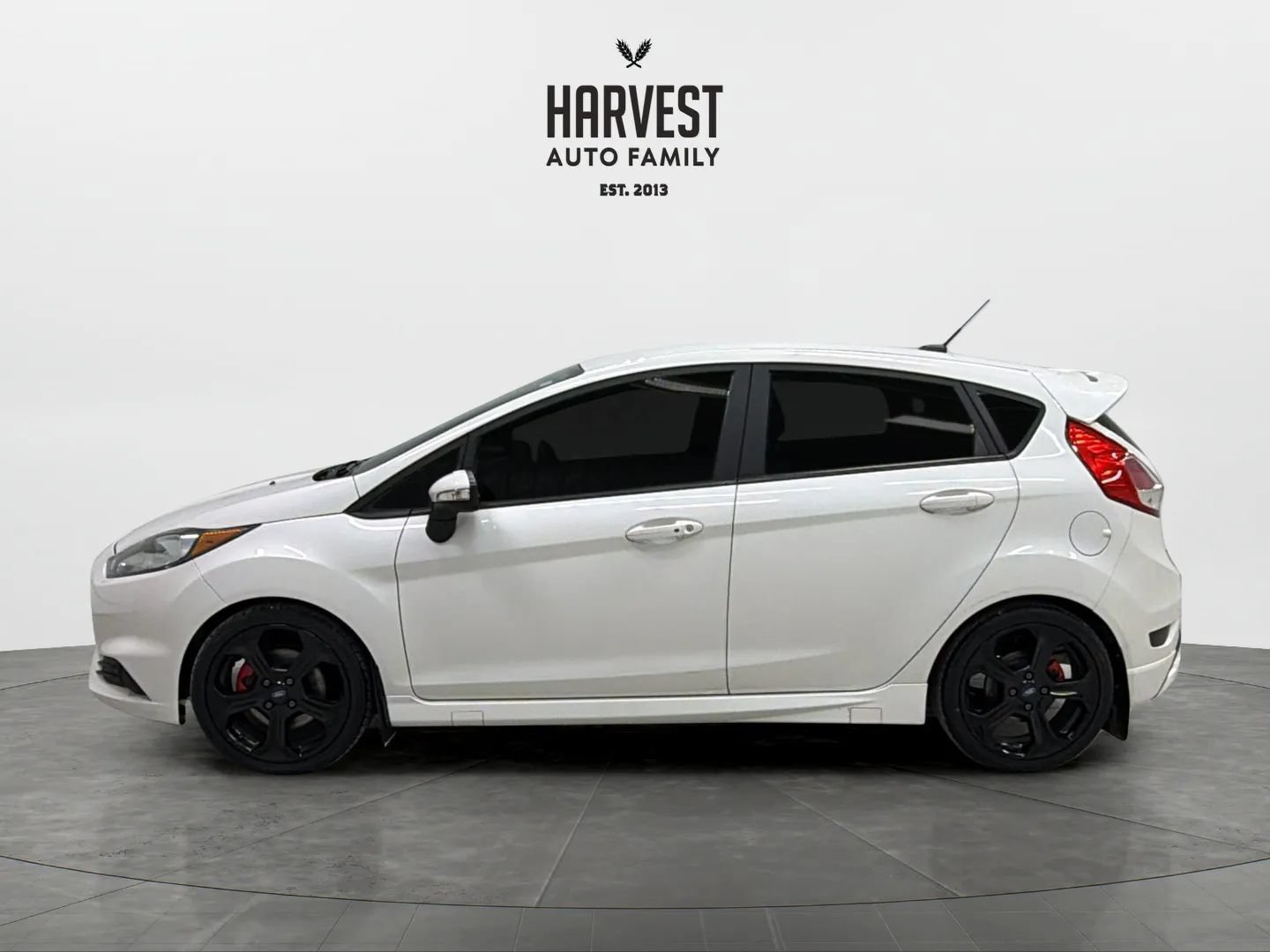 Used 2019 Ford Fiesta ST FWD image 2