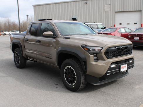 New 2026 Toyota Tacoma TRD Off-Road AWD/4WD image 3