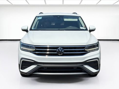 Used 2024 Volkswagen Tiguan S FWD image 2