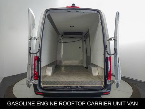Used 2023 Mercedes-Benz Sprinter 1500 image 21