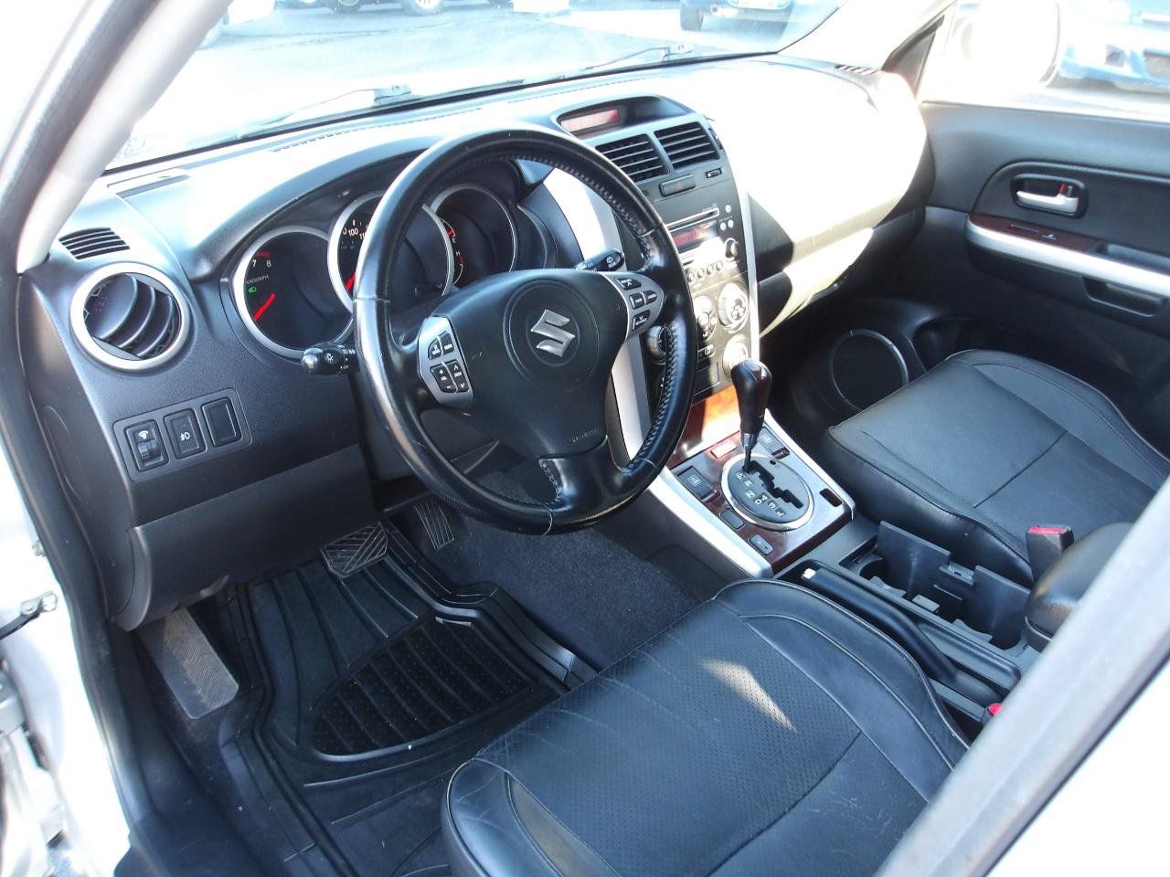 Used 2006 Suzuki Grand Vitara Luxury AWD/4WD image 9