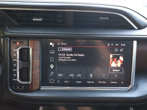 Used 2023 GMC Yukon XL Denali Ultimate AWD/4WD image 37
