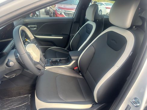 New 2026 Kia K4 GT-Line image 9