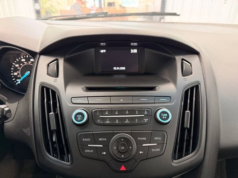 Used 2017 Ford Focus SE image 24