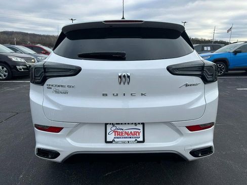 Used 2024 Buick Encore GX Avenir image 4