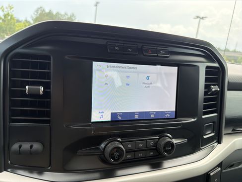 Used 2021 Ford F150 XL w/ Equipment Group 101A High RWD image 5