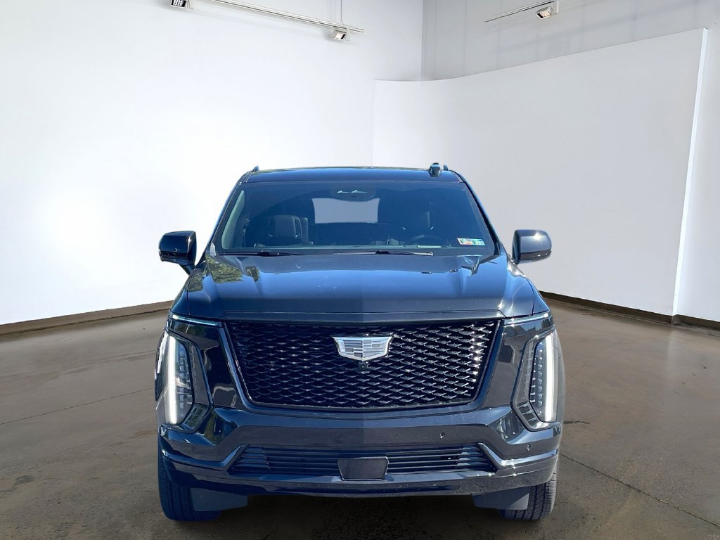 Used 2026 Cadillac Escalade ESV Sport w/ LPO, ONYX Package AWD/4WD image 2