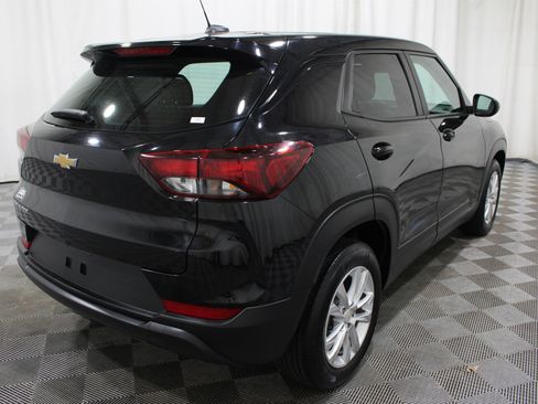 Used 2023 Chevrolet TrailBlazer LS FWD image 28