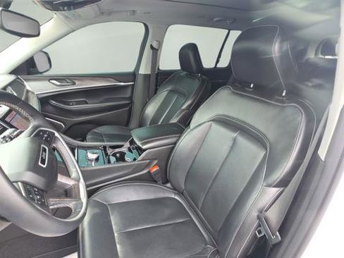 Used 2021 Jeep Grand Cherokee L Limited AWD/4WD image 19