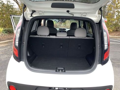 Used 2019 Kia Soul image 30