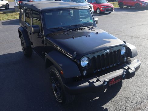 Used 2015 Jeep Wrangler Unlimited Sport w/ Quick Order Package 24S image 12