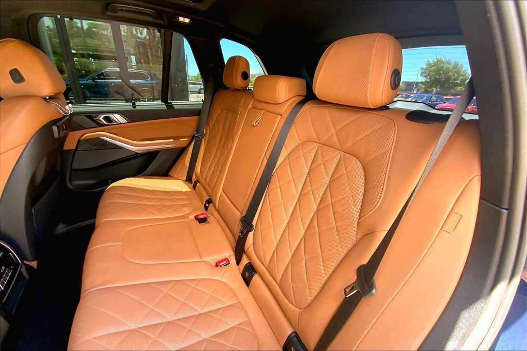 Used 2023 BMW X5 sDrive40i w/ Parking Assistance Package RWD image 22
