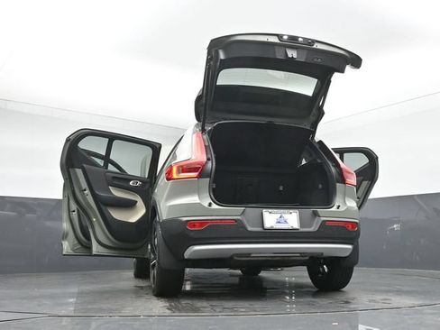Used 2025 Volvo XC40 B5 Ultra w/ Climate Package AWD/4WD image 55