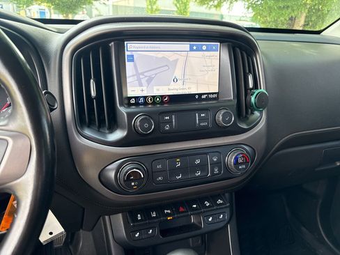 Used 2022 GMC Canyon 4x4 Crew Cab AT4 w/ Driver Alert Package image 19