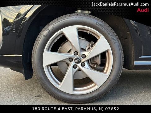 Used 2025 Audi Q5 Premium Plus w/ Premium Plus AWD/4WD image 23