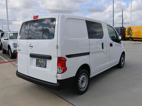 Used 2020 Nissan NV200 S w/ Back Door Glass Package image 5