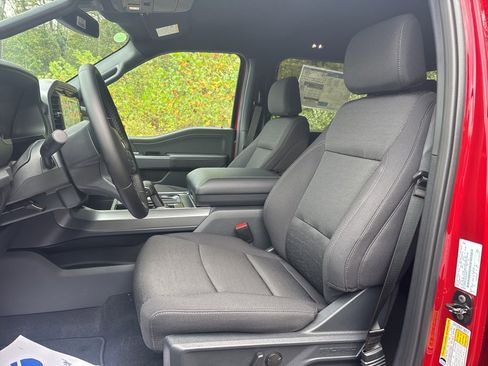 New 2025 Ford F150 XLT w/ Equipment Group 302A MID image 16