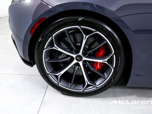 Used 2025 McLaren Artura Spider image 26