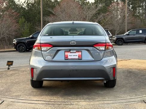 Used 2020 Toyota Corolla LE image 6