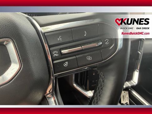 Used 2024 GMC Acadia Elevation AWD/4WD image 25